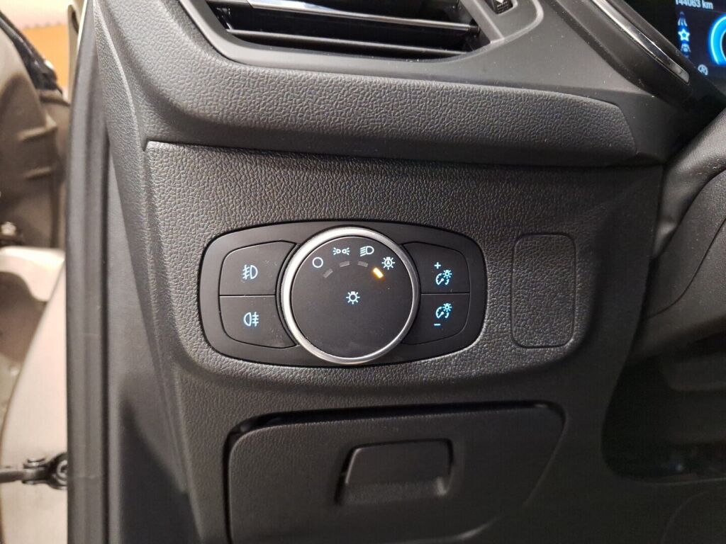 Ford Focus 2019 Harmaa