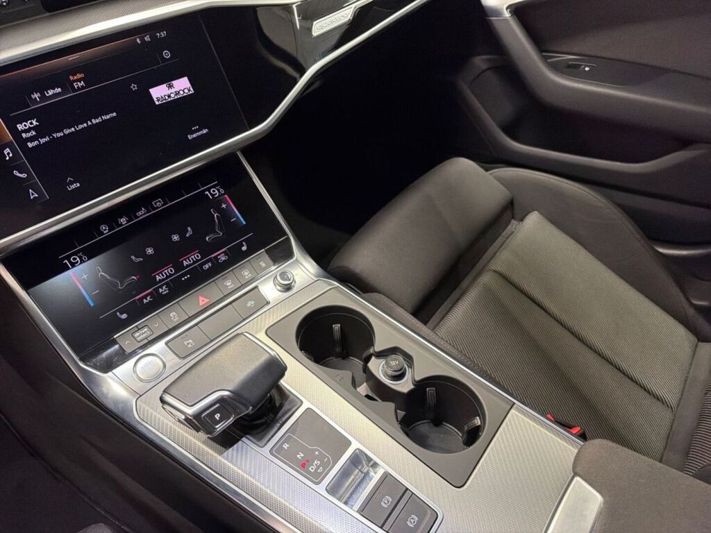 Audi A6 2019 Musta
