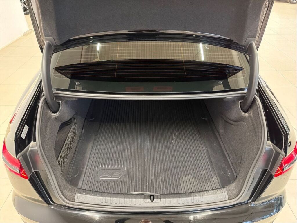 Audi A6 2019 Musta