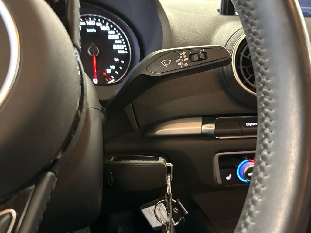 Audi A3 2019 Valkoinen