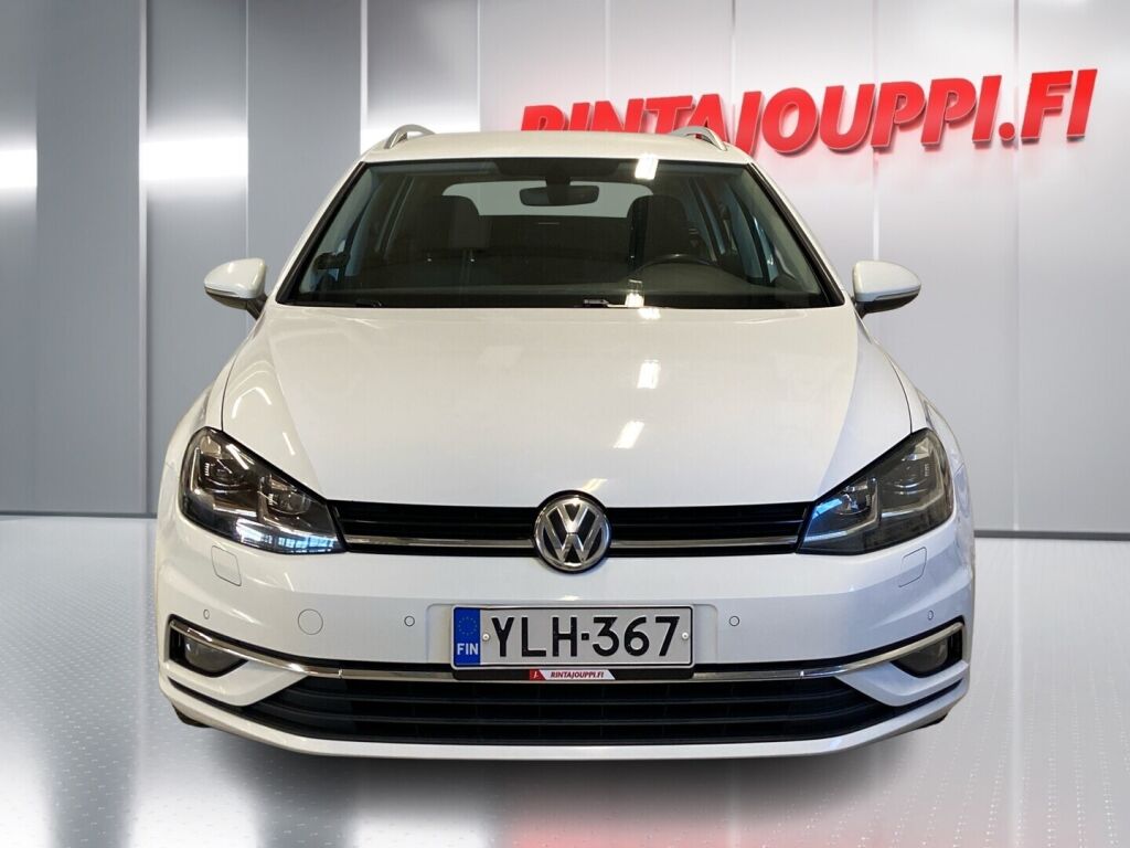Volkswagen Golf 2019 Valkoinen