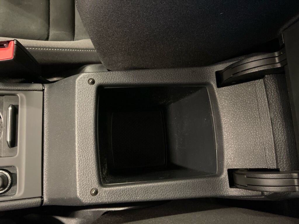 Volkswagen Golf 2019 Valkoinen