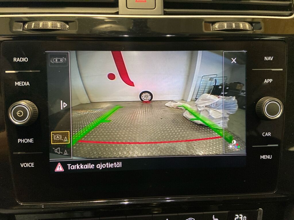 Volkswagen Golf 2019 Valkoinen