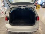 Volkswagen Golf 2019 Valkoinen