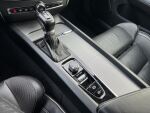 Volvo V60 2019 Musta