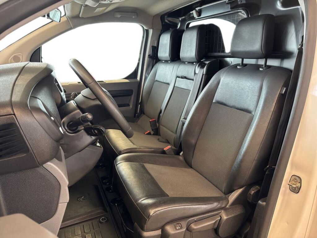 Peugeot Expert 2019 Valkoinen