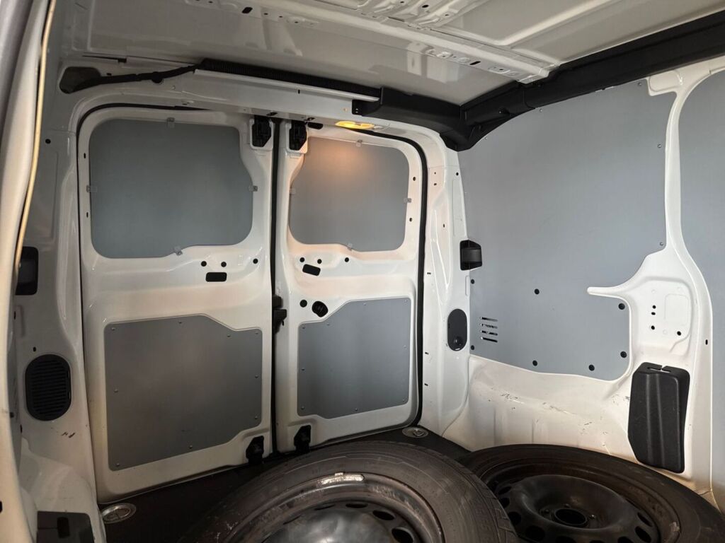 Peugeot Expert 2019 Valkoinen