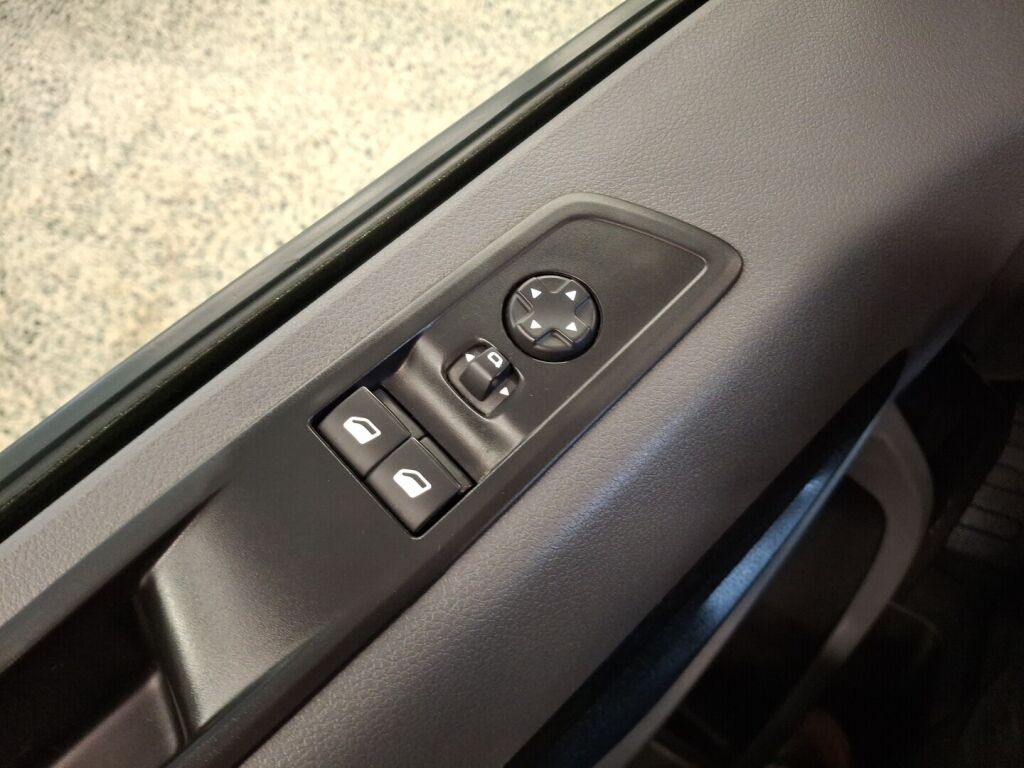 Peugeot Expert 2019 Valkoinen