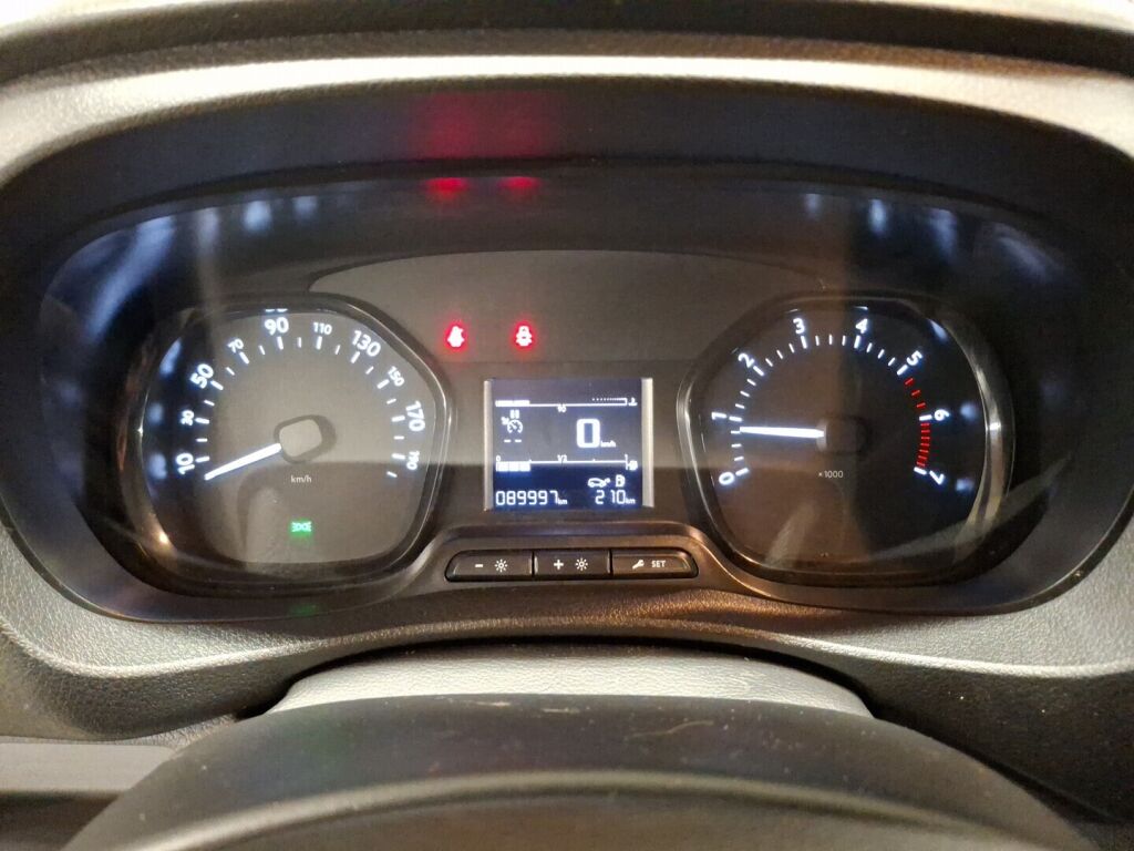 Peugeot Expert 2019 Valkoinen