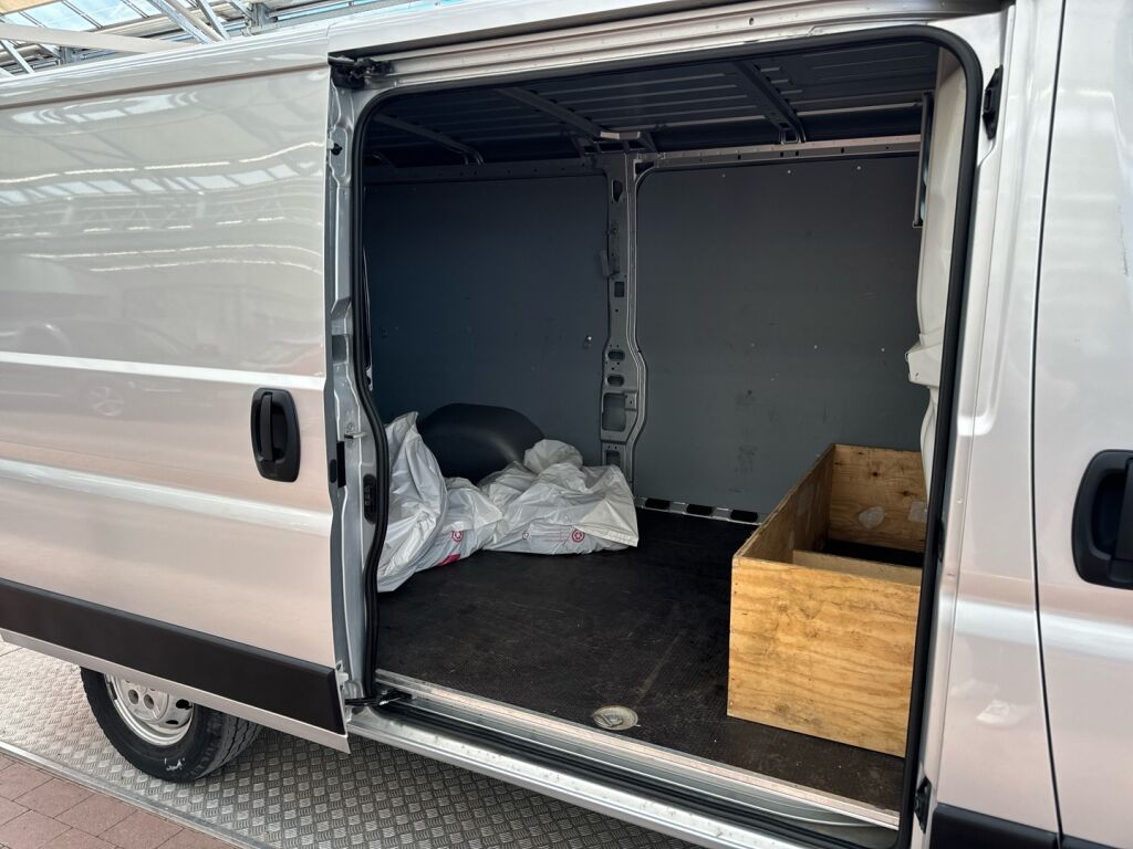 Peugeot Boxer 2019 Harmaa