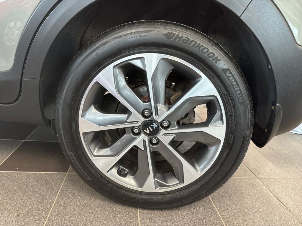 Kia Stonic 2019 Vihreä