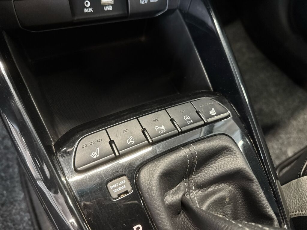 Kia Stonic 2019 Vihreä