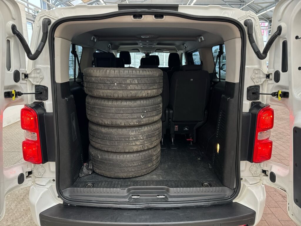 Toyota Proace Verso 2019 Valkoinen