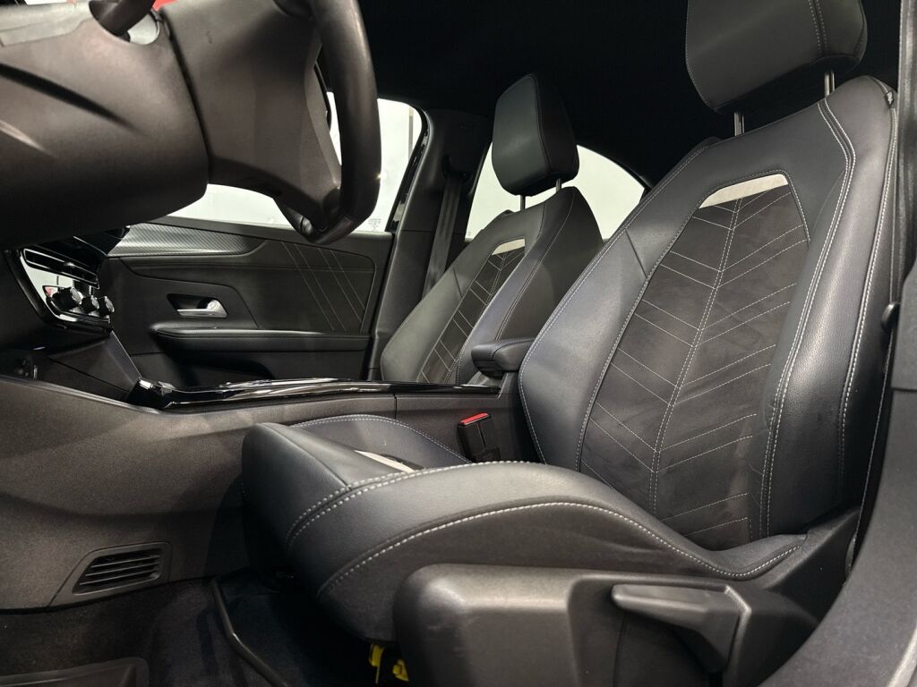 Opel Mokka 2022 Musta