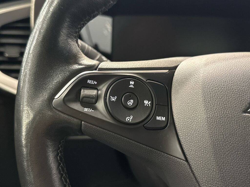 Opel Mokka 2022 Musta