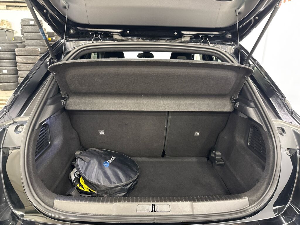 Opel Mokka 2022 Musta