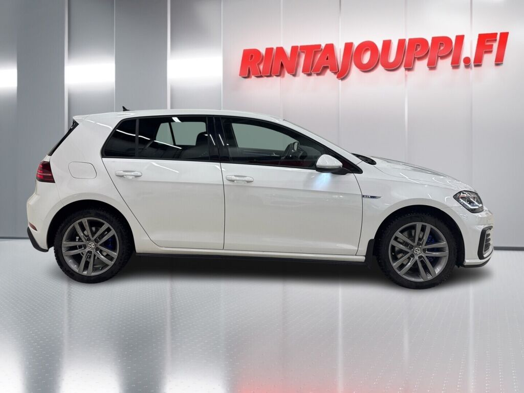 Volkswagen Golf 2018 Valkoinen