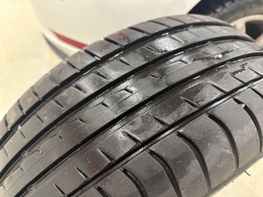 Volkswagen Golf 2018 Valkoinen