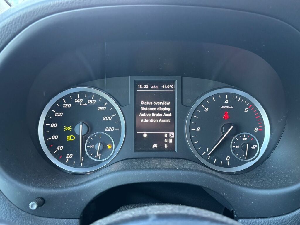 Mercedes-Benz Vito 2022 Valkoinen