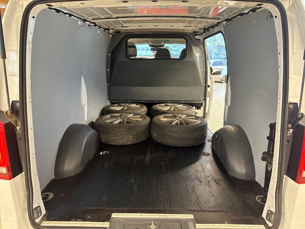 Mercedes-Benz Vito 2022 Valkoinen