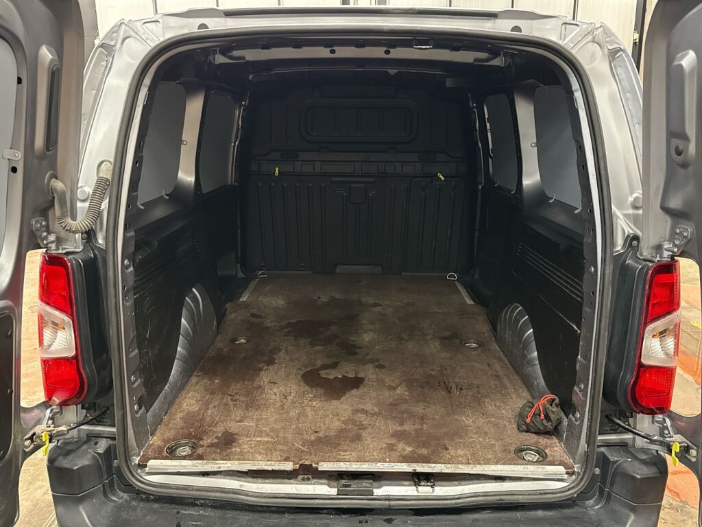 Opel Combo-e 2022 Harmaa