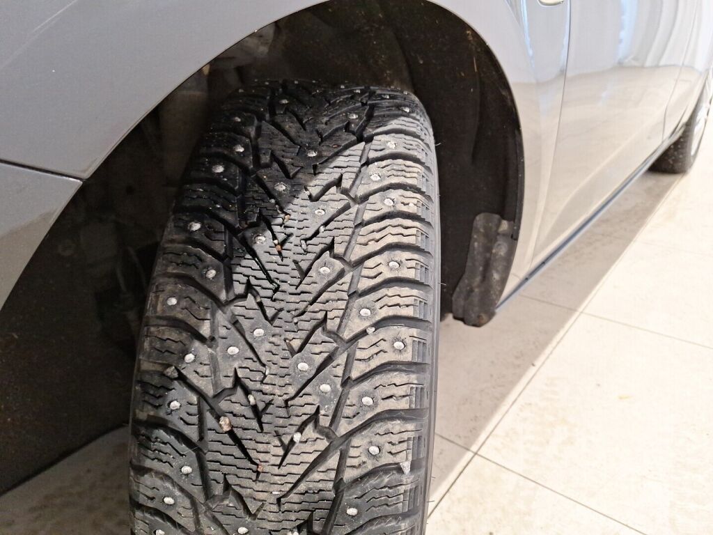 Opel Astra 2022 Musta