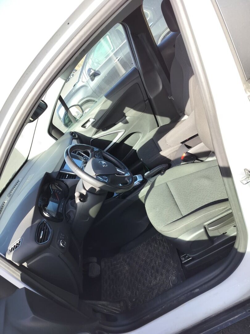 Opel Crossland 2022 Valkoinen