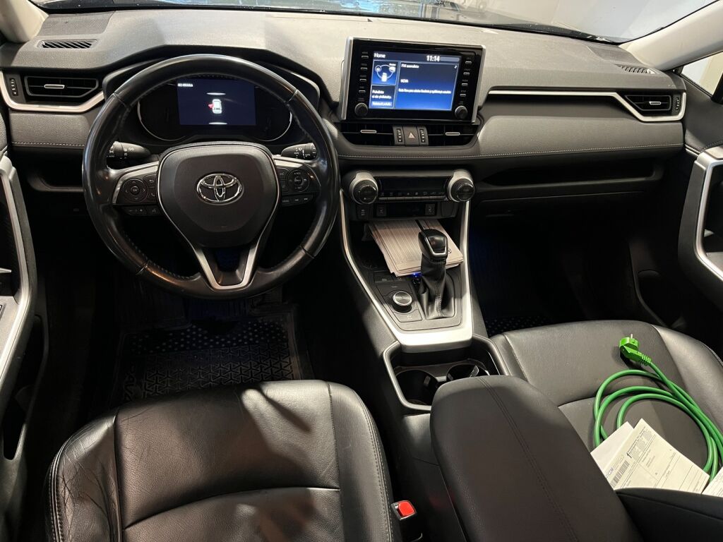 Toyota RAV4 2020 Musta