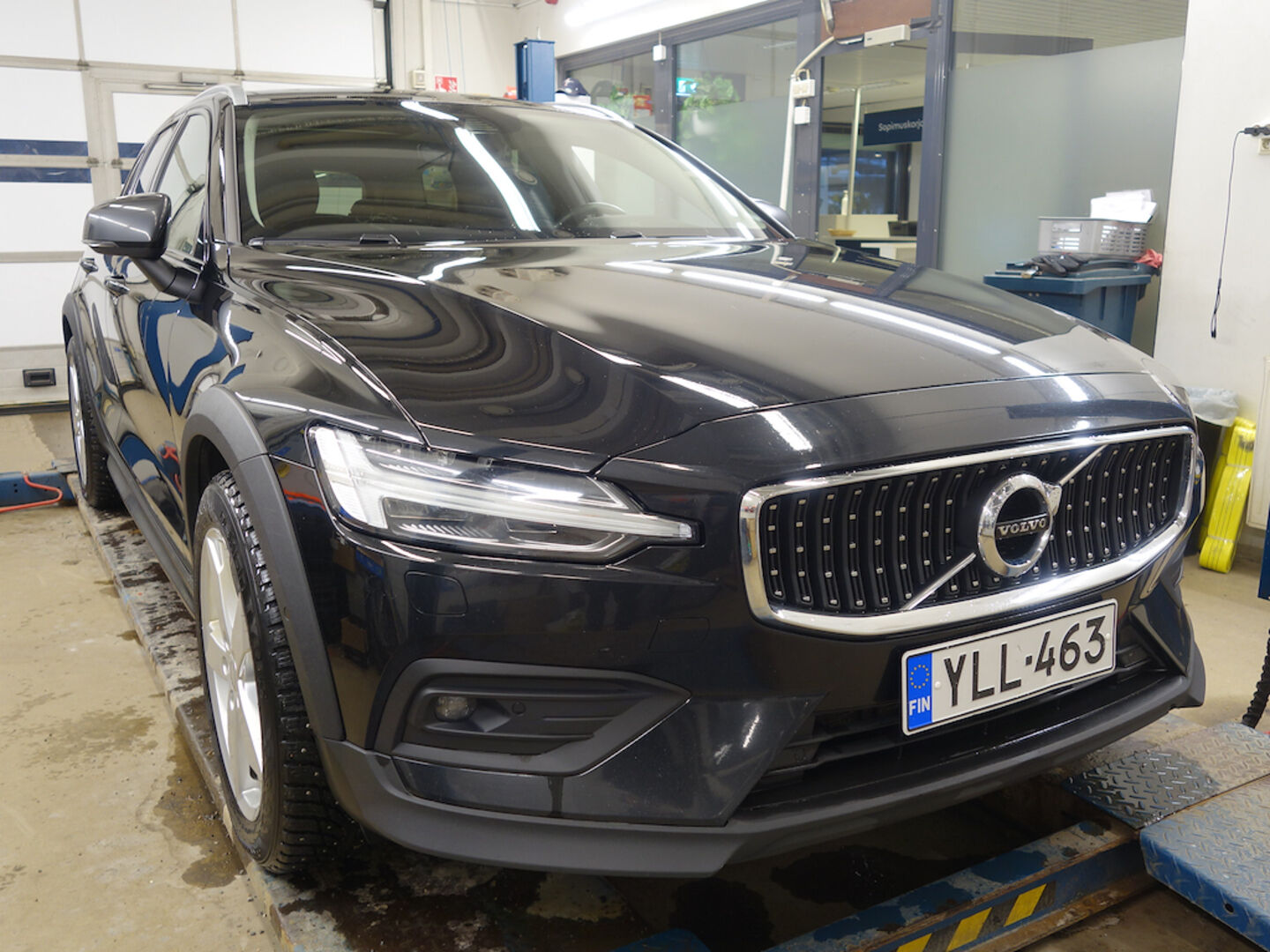Volvo V60 Cross Country