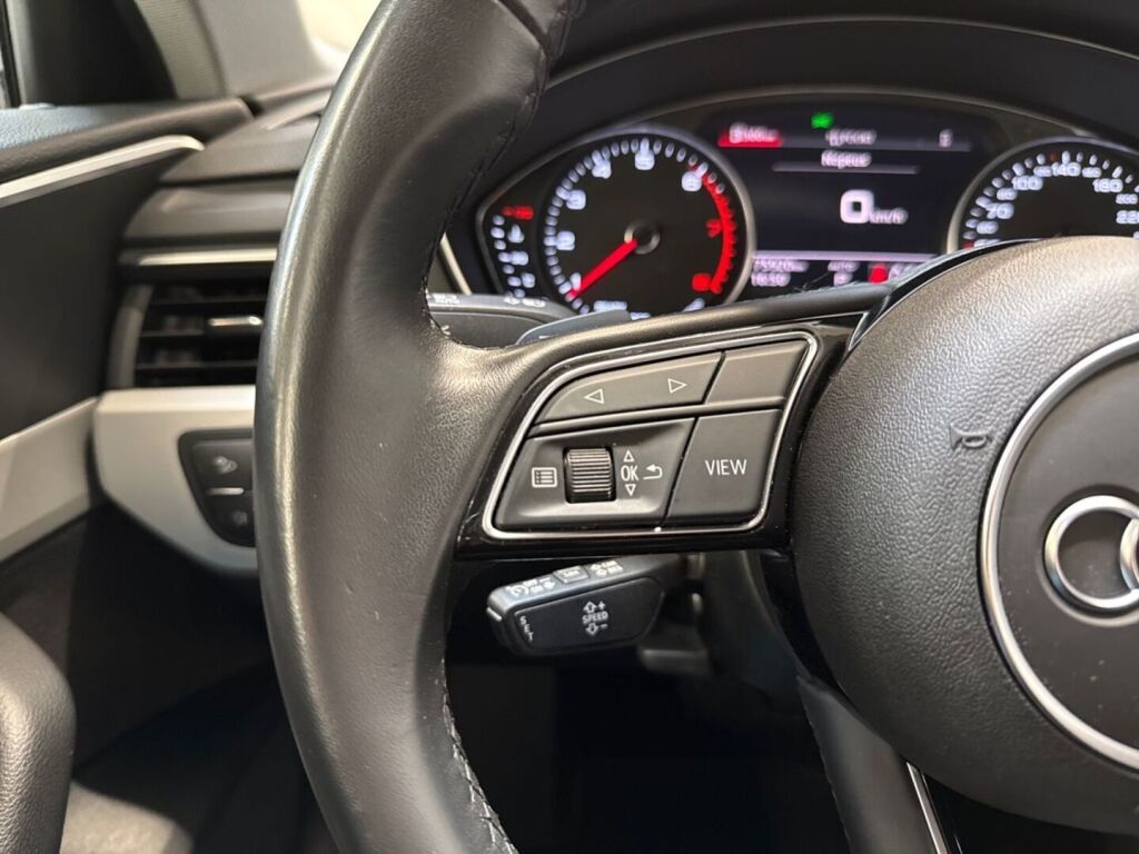 Audi A4 2022 Valkoinen