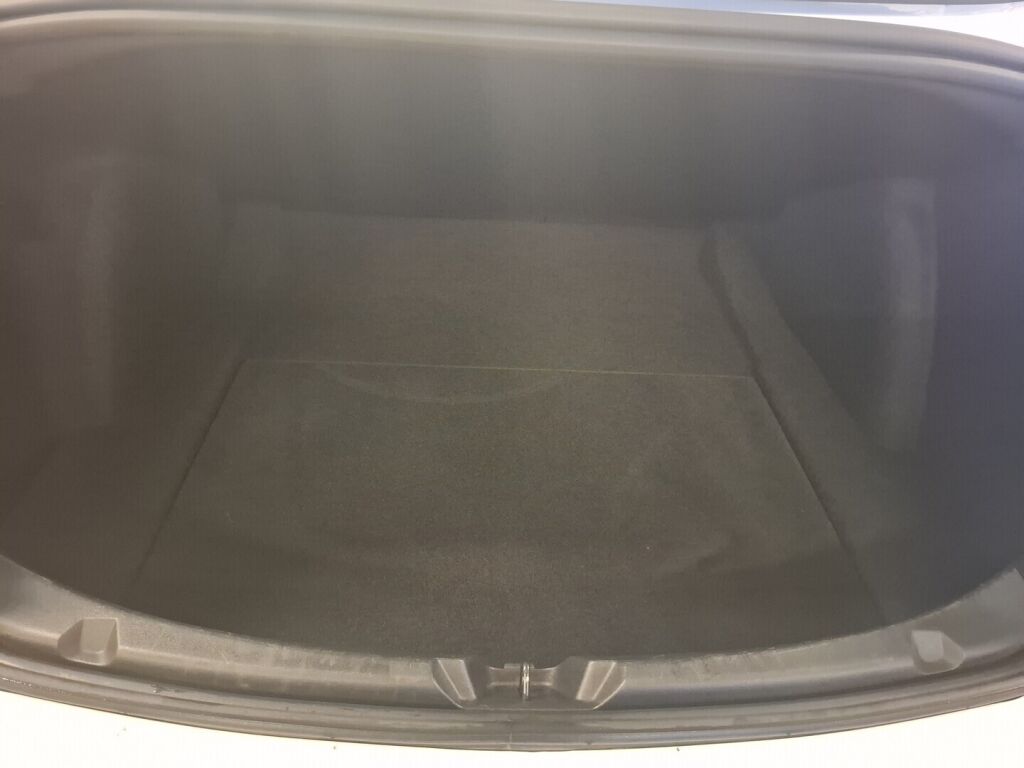 Tesla Model 3 2021 Valkoinen