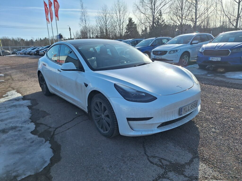Tesla Model 3 2021 Valkoinen