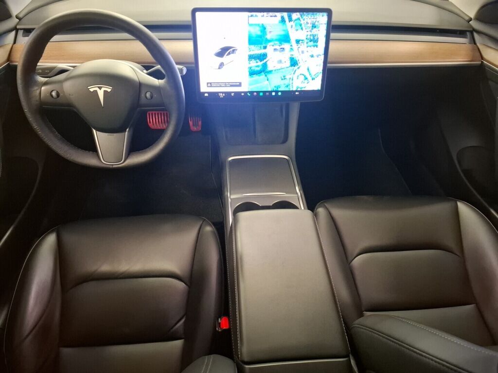 Tesla Model 3 2021 Valkoinen