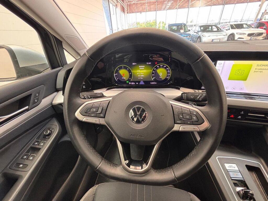 Volkswagen Golf 2022 Harmaa