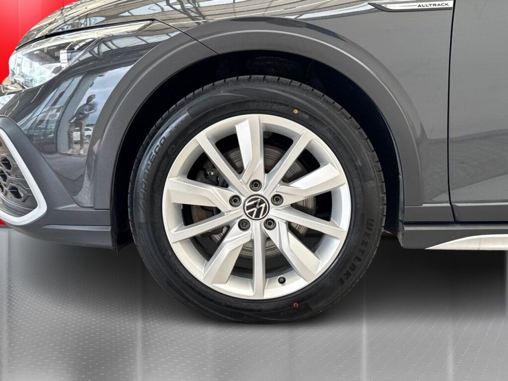 Volkswagen Golf 2022 Harmaa