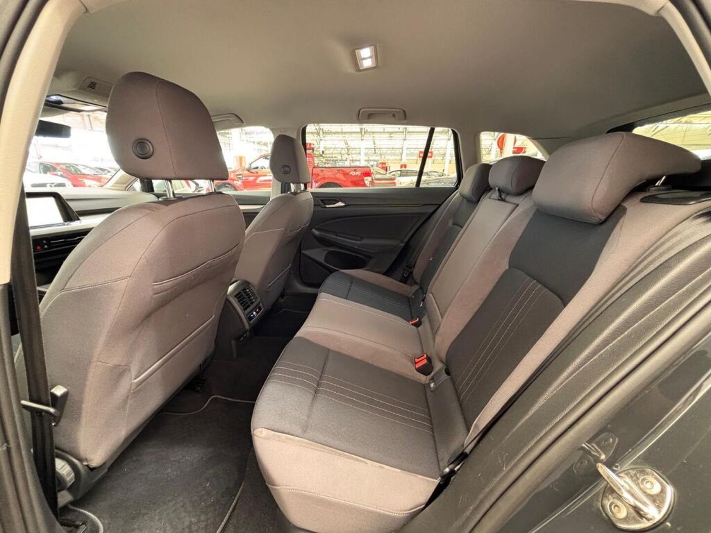 Volkswagen Golf 2022 Harmaa