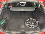 Volvo V60 2021 Punainen