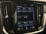 Volvo V60 2021 Punainen