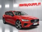 Volvo V60 2021 Punainen