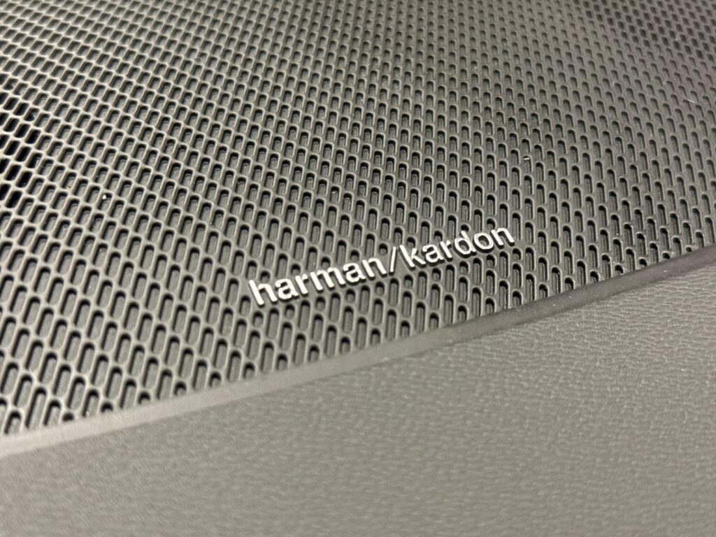 Volvo V60 2021 Punainen