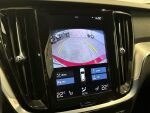Volvo V60 2021 Punainen