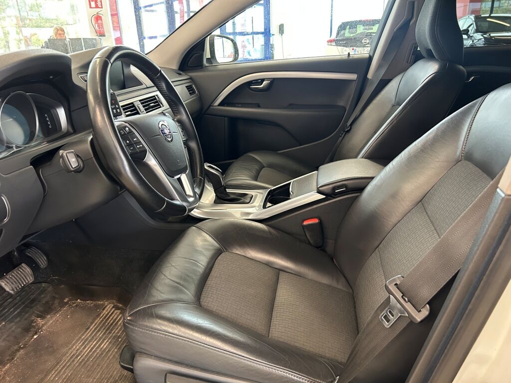 Volvo V70 2016 Valkoinen