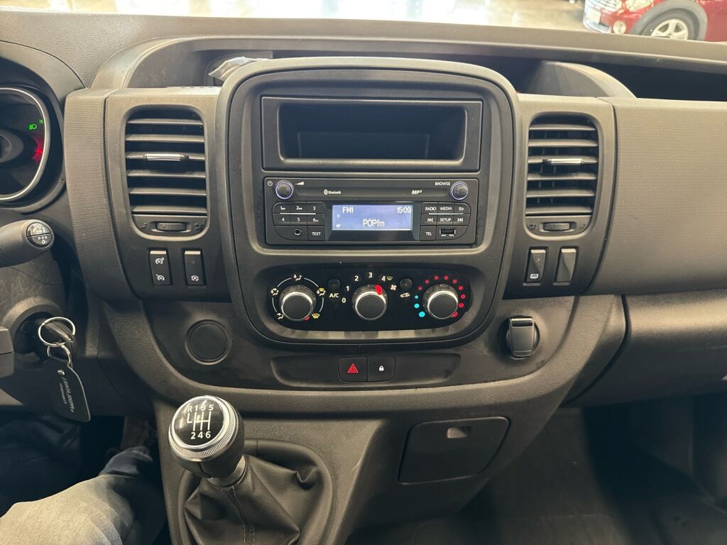 Renault Trafic 2022 Valkoinen