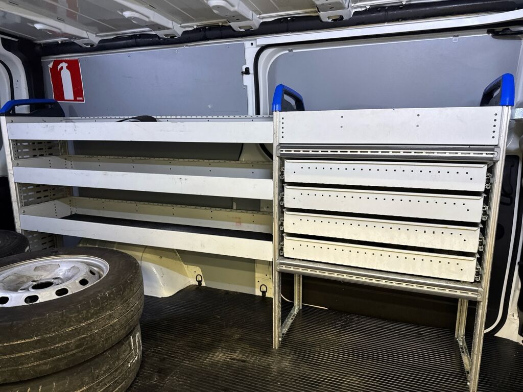 Renault Trafic 2022 Valkoinen