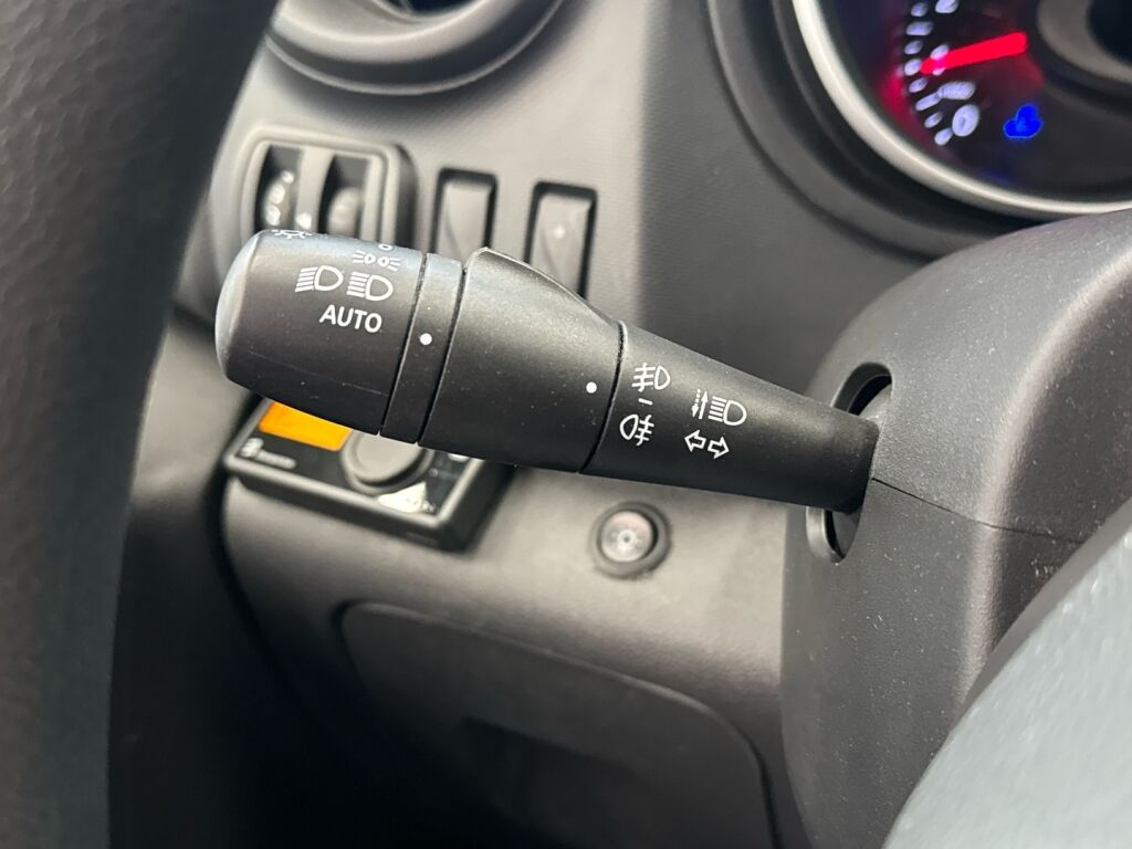 Renault Trafic 2022 Valkoinen