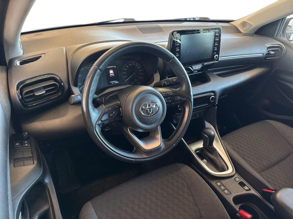 Toyota Yaris 2022 Valkoinen