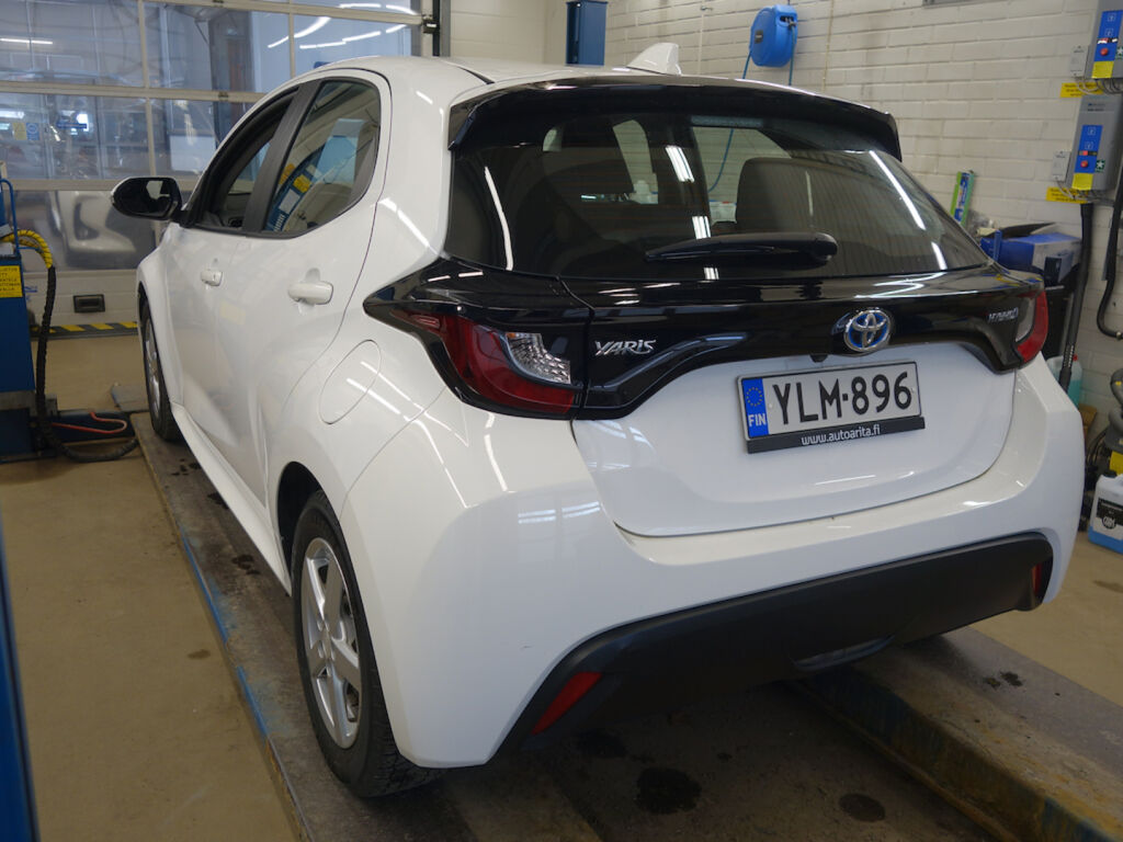 Toyota Yaris 2022 Valkoinen