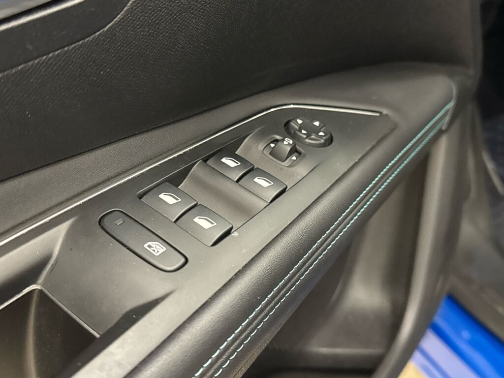 Peugeot 3008 2022 Sininen