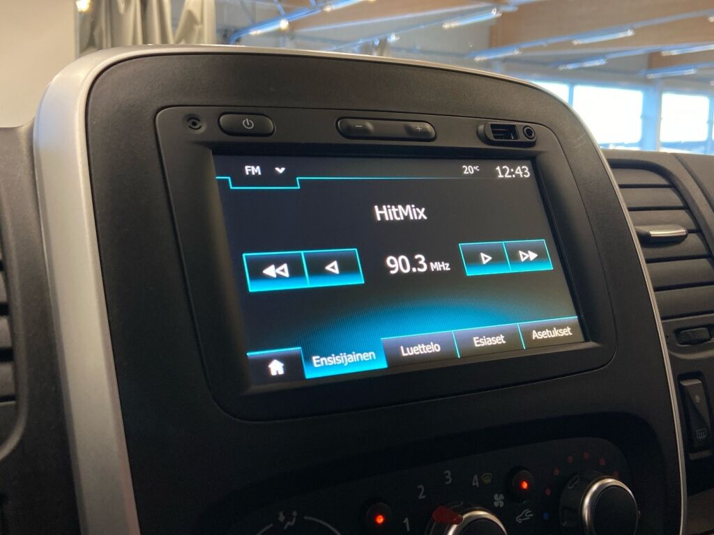 Renault Trafic 2022 Valkoinen