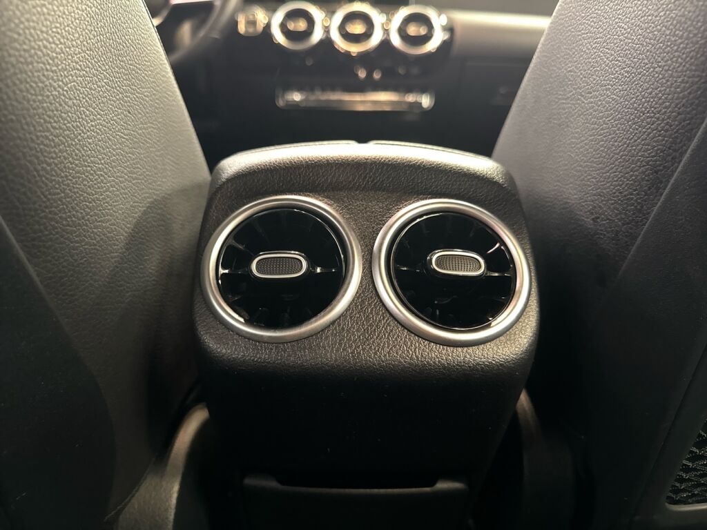 Mercedes-Benz A 2019 Musta